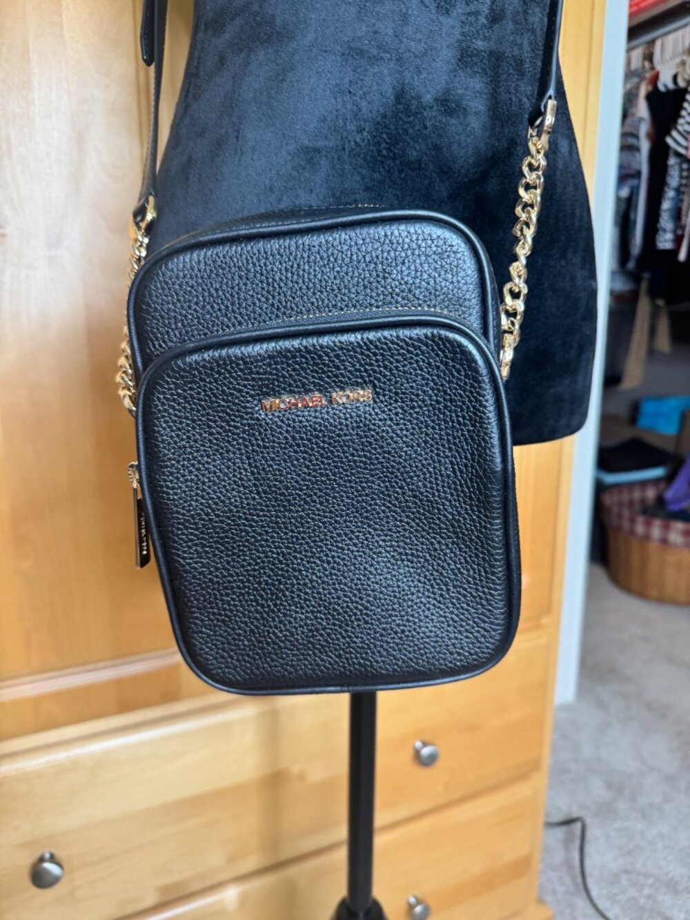Michael Kors X-body Bag Black (NWOT) - Picture 3 of 8